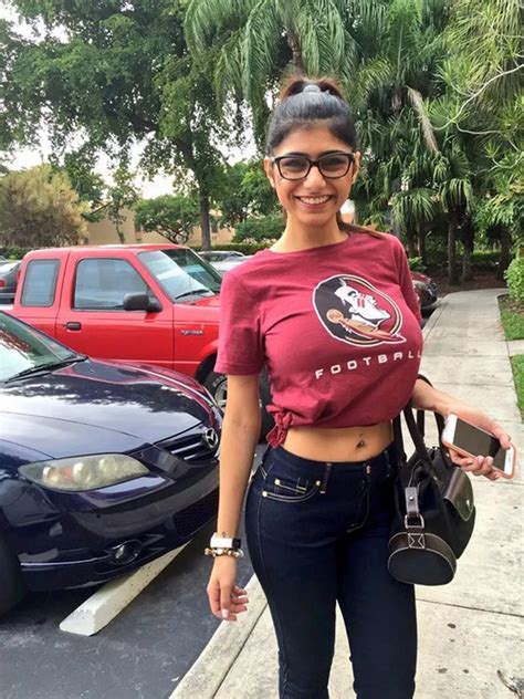 big boob sex mia khalifa|Mia Khalifa Big Tits Porn Videos 